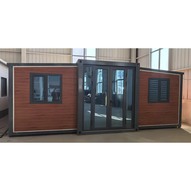 Casă de containere extensibilă